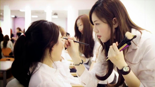 Học make up